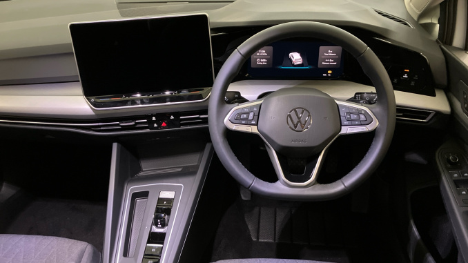 Volkswagen Golf 1.5 eTSI 150 Match 5dr DSG Petrol Hatchback - Image 9